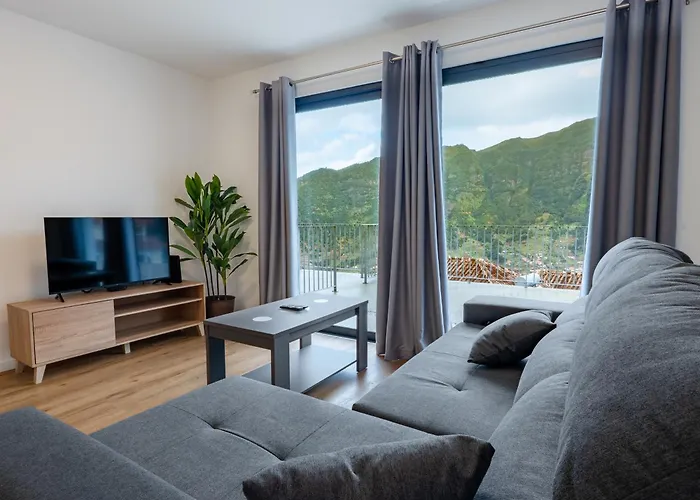 Casa vacanze The Village View I, By Op *