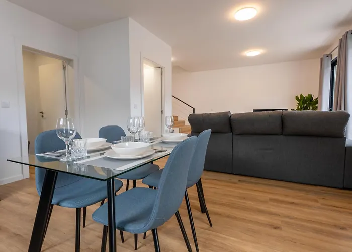 Casa vacanze The Village View I, By Op *